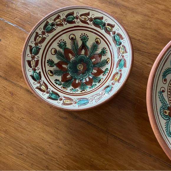 Stunning Vintage Ukrainian Handmade Terracotta Pottery Bowls - Picture 3 of 7